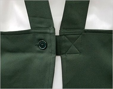 腰 2段階でサイズ調整可能なボタン付き