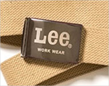 Leeのロゴが印字されたオシャレなバックル