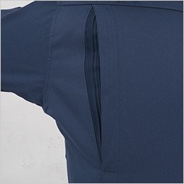 背中 激しい動きい対応したプリーツロン仕様
